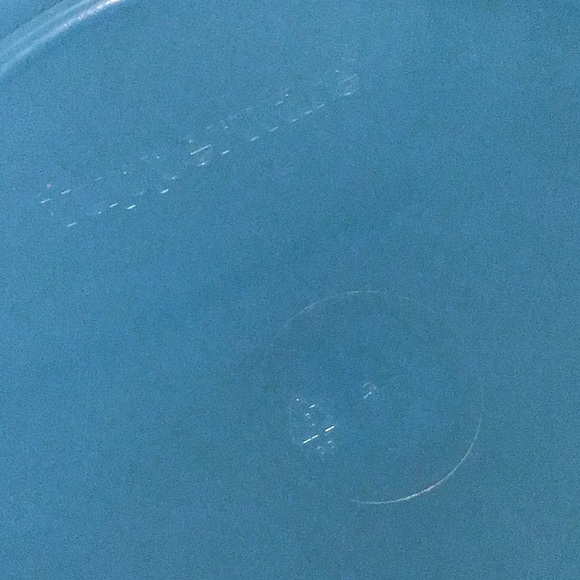 Tupperware large pitcher - Picture 6 of 6